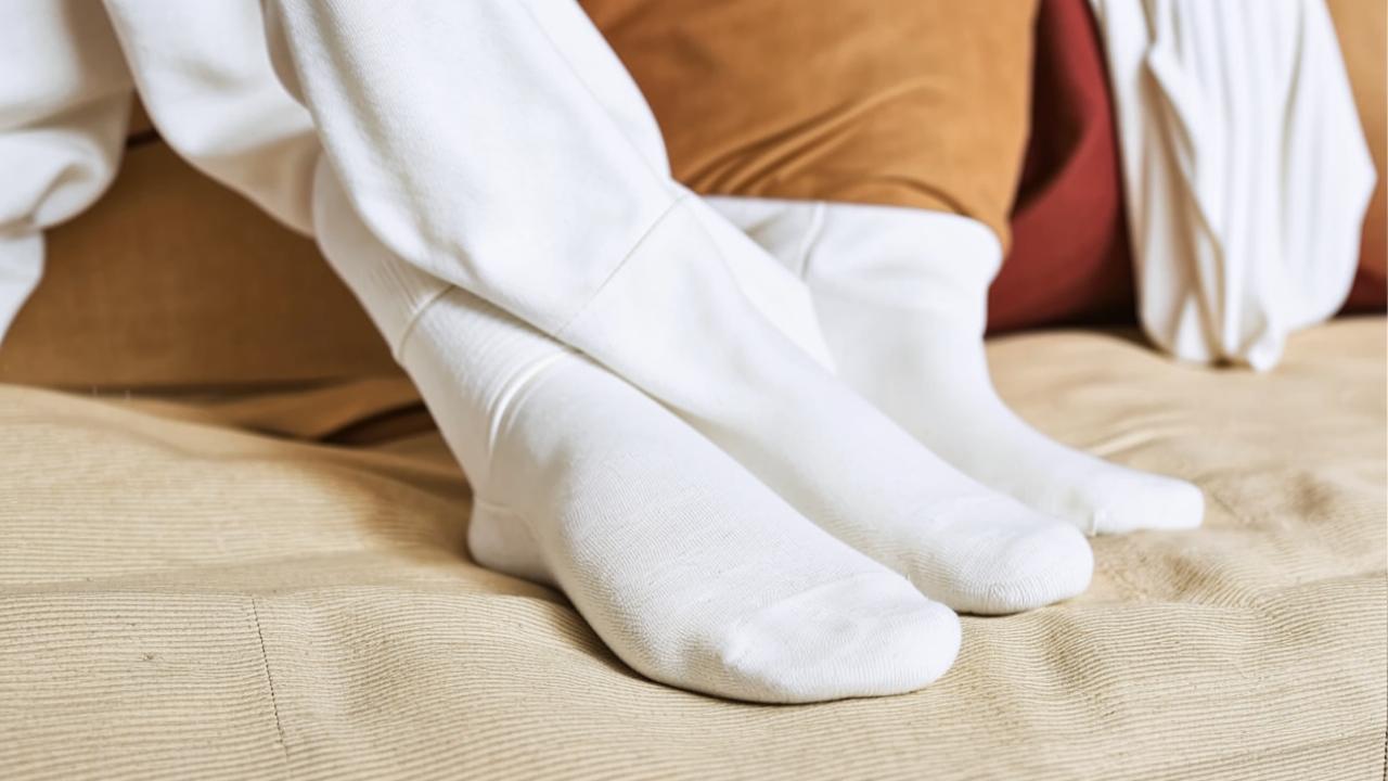 What causes sweaty feet and how to deal with it?