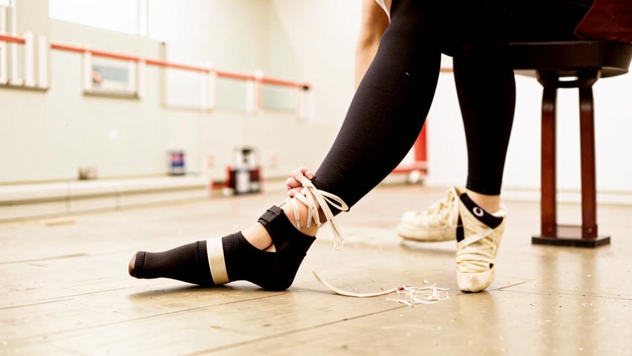 Strengthen your feet at home: 4 exercises from a ballerina