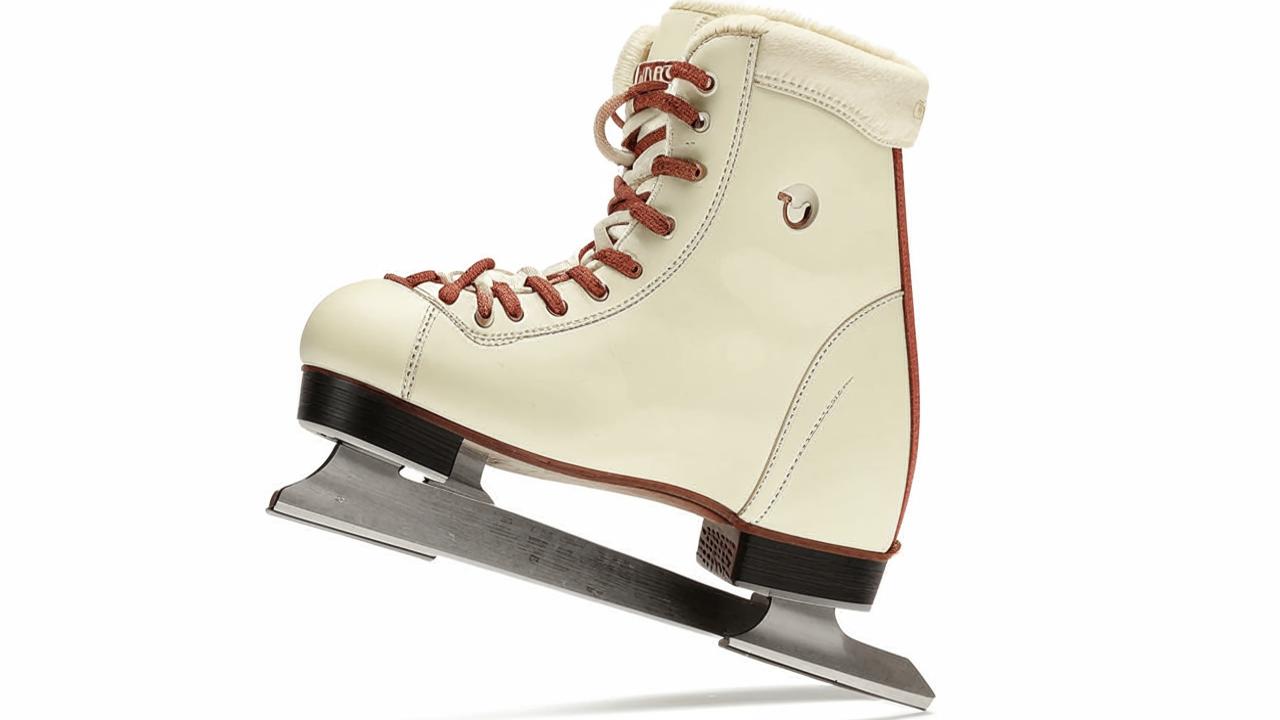 Women's fitness skates Roces SUEDE ECO-FUR, 12 999 rubles.