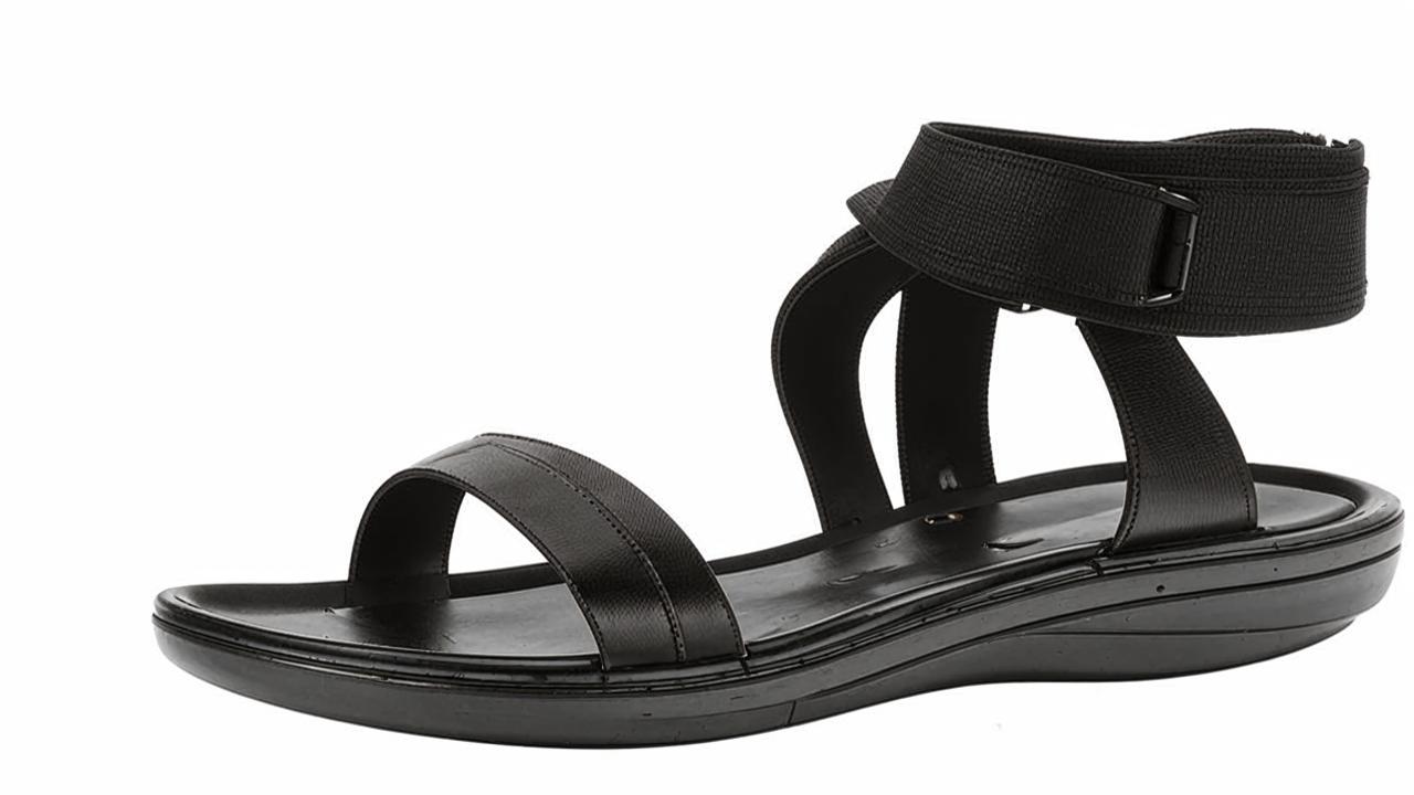 Classic Thomas Munz sandals, 6999 RUB.