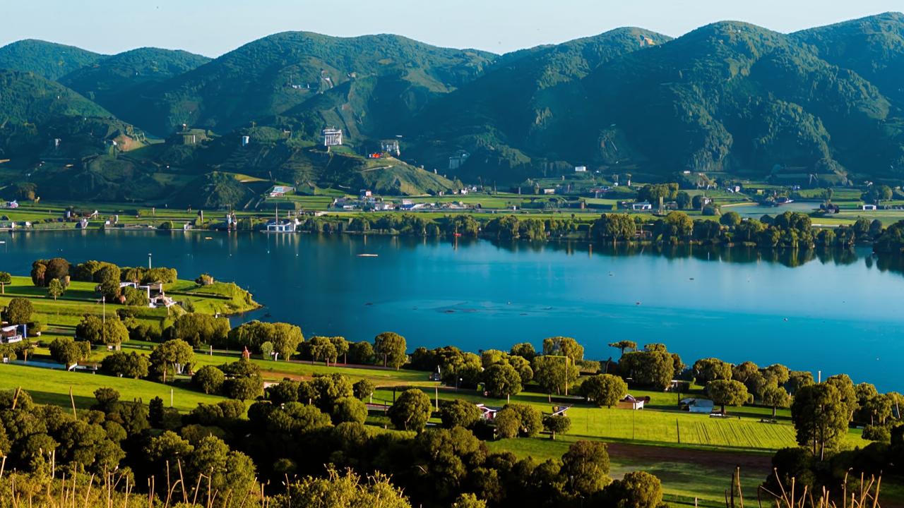 Teletskoye Lake