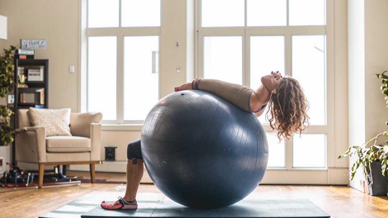 Workout for firm thighs with a fitball